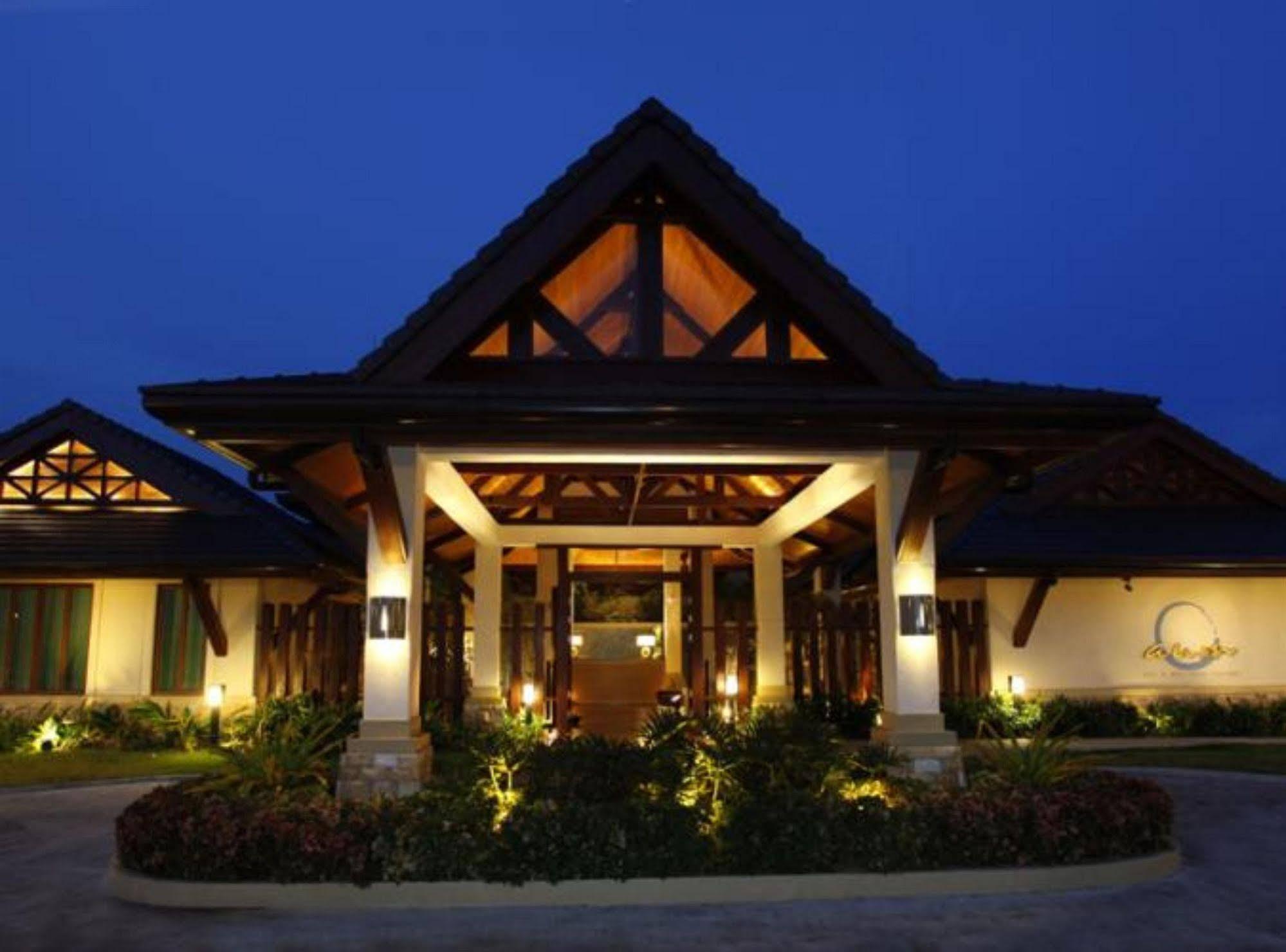 Crimson Resort And Spa - Mactan Island, Cebu Lapu-Lapu City Esterno foto